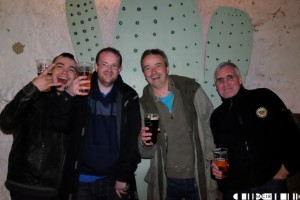 Click for more folk at the fest photographs